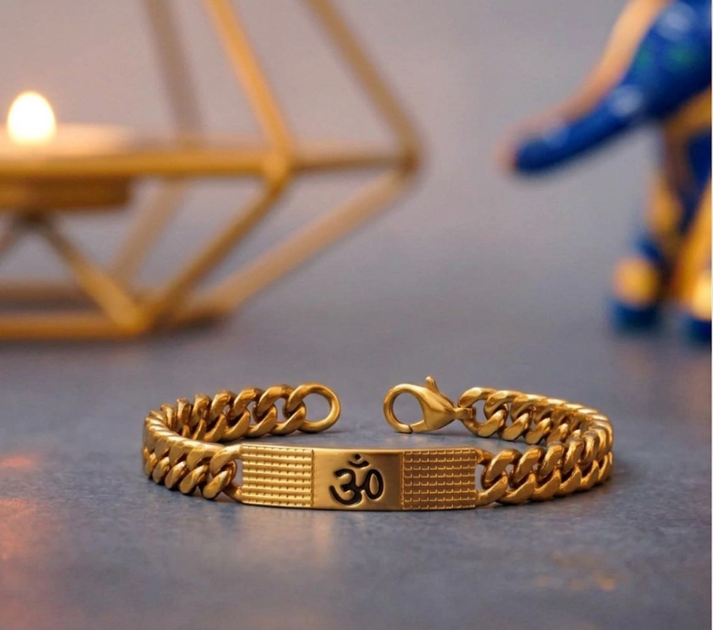 Ramvarna OM Symbol Curb Chain Bracelet